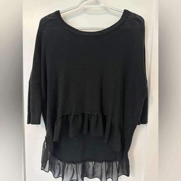 Lace bottom relaxed 3/4 sleeve - Picture 2 of 6